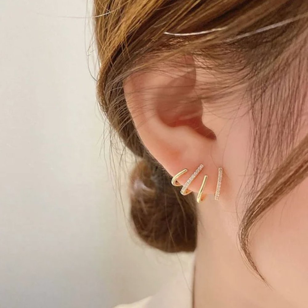 ✧ Shiny climber earrings